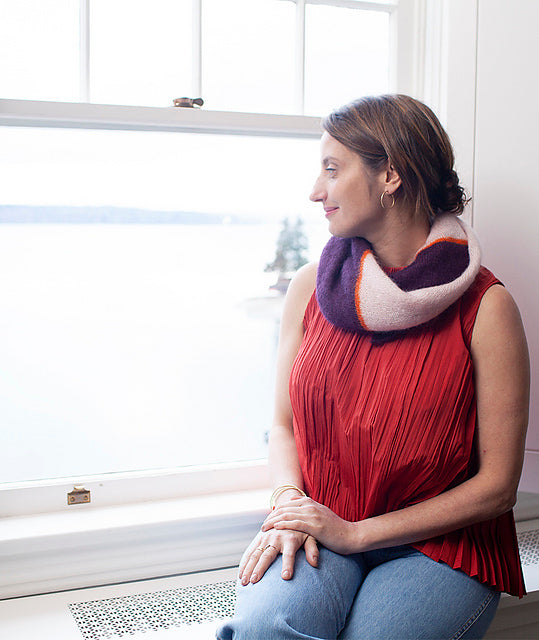 A Churchmouse Yarns and Teas Pattern - Pretty Perfect Square (PDF)