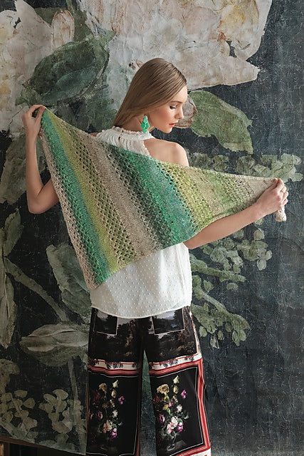 A Noro Akari Pattern - Triangular Shawl 